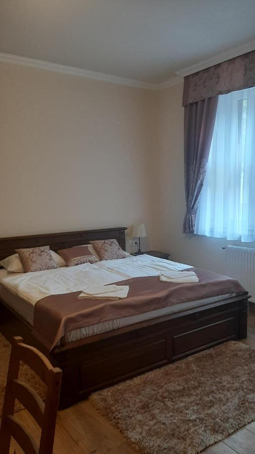 Toscana Apartman Гюла Екстериор снимка