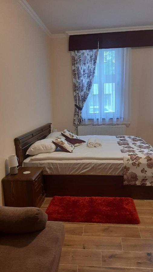 Toscana Apartman Гюла Екстериор снимка
