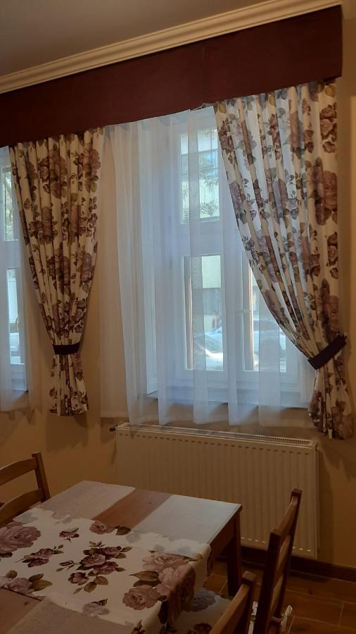 Toscana Apartman Гюла Екстериор снимка