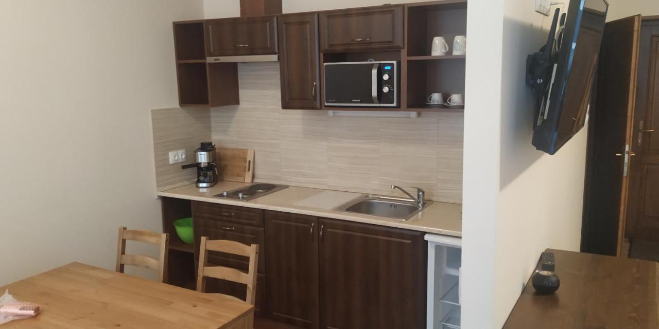 Toscana Apartman Гюла Екстериор снимка