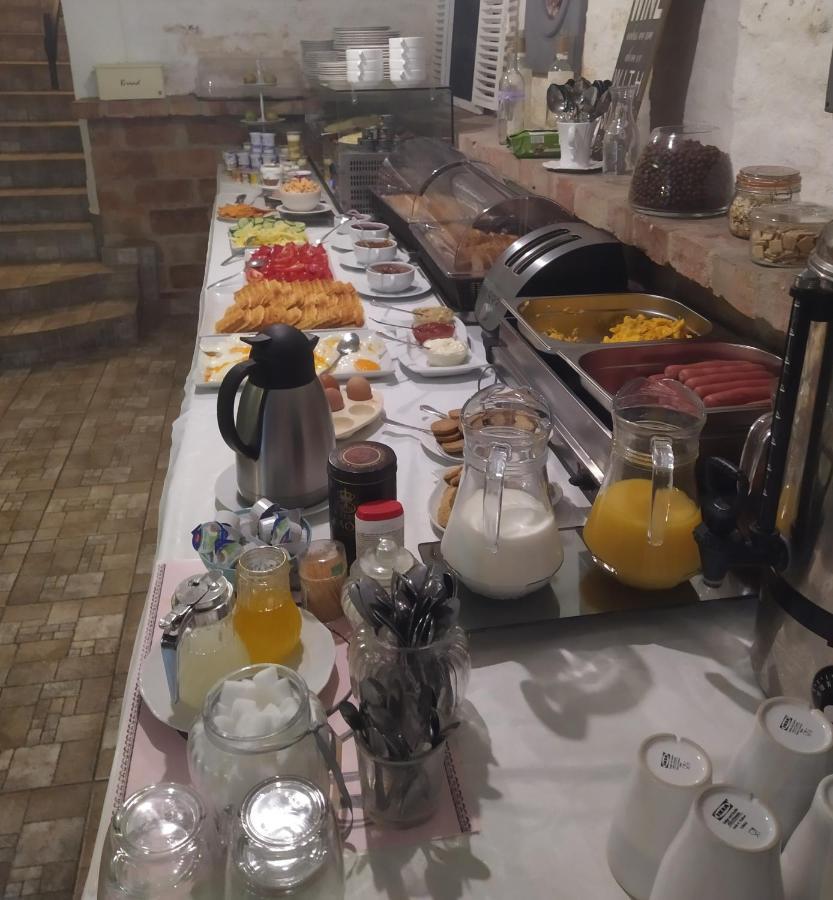 Toscana Apartman Гюла Екстериор снимка